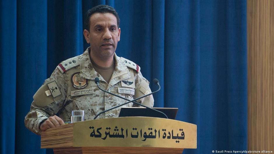 السعودية تعلن اعتراض صواريخ باليستية والحوثيون يتبنون الهجوم