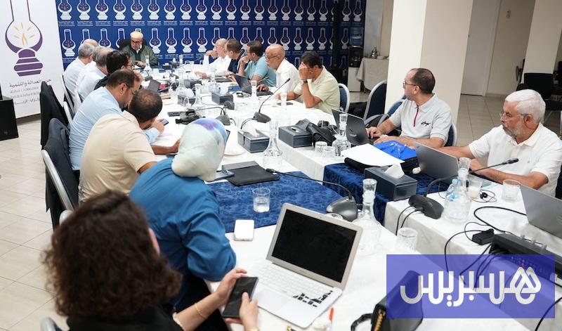 العدالة والتنمية يختار "المعارضة القوية"