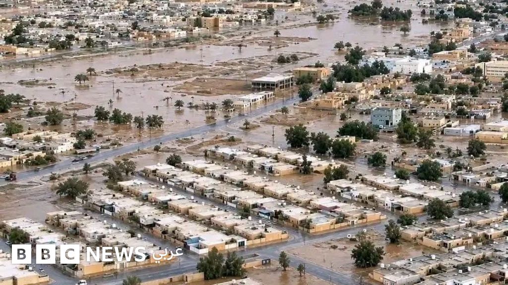 فيضانات ليبيا: كيف تفاعل نشطاء التواصل الاجتماعي مع الكارثة "المتواصلة" للسيول الجارفة؟