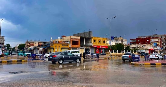 الطقس غدا.. فرص أمطار ببعض المناطق ونشاط رياح والعظمى بالقاهرة 31 درجة