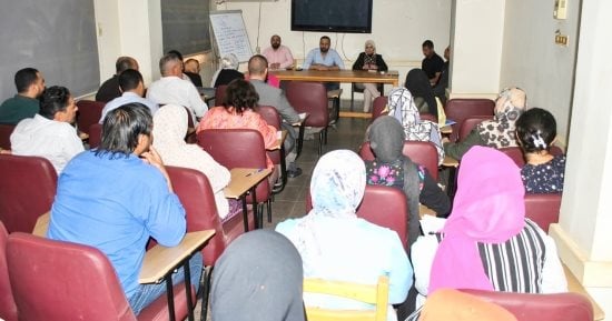 وكيل صحة سوهاج يناقش نتائج خطة تحسين الخدمات الصحية بالإدارة الصحية بطما