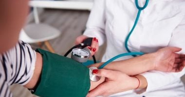 أفضل مشروب لخفض ضغط الدم.. أخصائيو التغذية يكشفون الخيار المفيد لصحة القلب