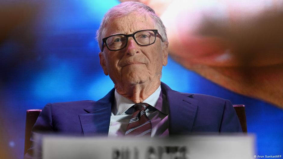 غيتس يحذر من سيناريو كارثي على البشرية بسبب الذكاء الاصطناعي