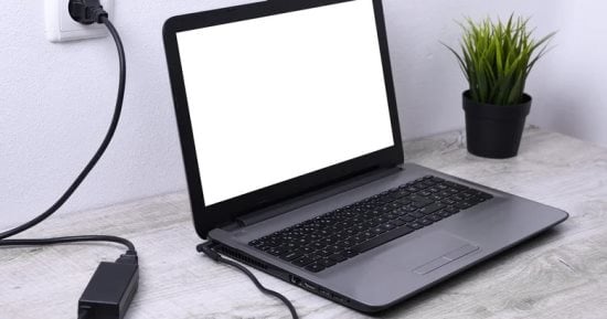 بدل ما يتركن.. خطوات تحويل اللابتوب القديم لمركز تحكم فى المنزل الذكى