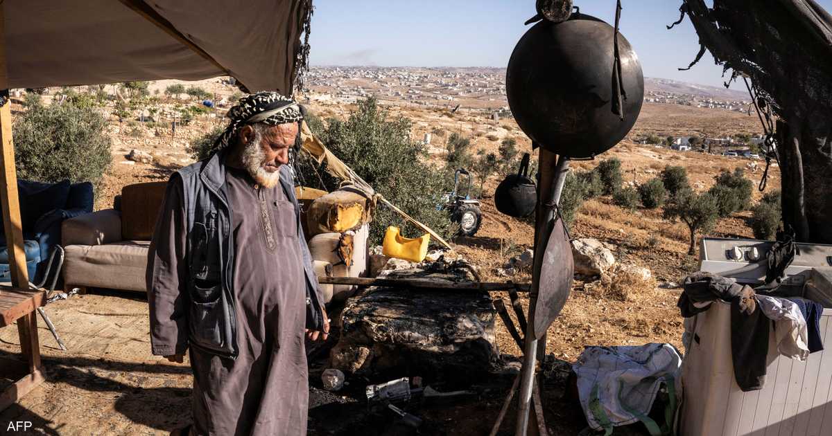 مزارع فلسطينية تواجه العطش.. ومستوطنون يسبحون في مياهها