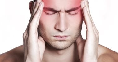 صداعك بيزيد.. 6 عادات يومية قد تكون السبب منها السهر وتخطى الوجبات