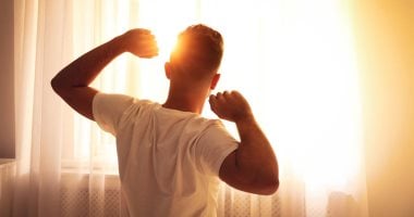 خطوات روتين الصباح المثالى للحصول على طاقة أفضل طوال اليوم
