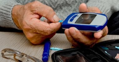 أمريكا تجيز أول جهاز قابل للارتداء للإنذار المبكر لمضاعفات السكر