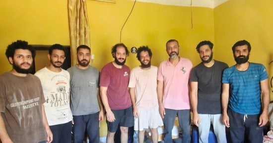 الإفراج عن البحارة المصريين المختطفين على متن سفينة في الصومال