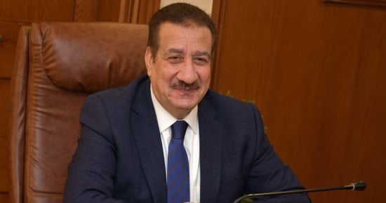 محافظ بورسعيد: الرصيف حق للمشاة لحمايتهم من مخاطر الطريق