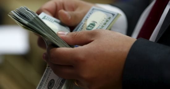 ضبط قضايا تجارة عملات أجنبية بقيمة 5 ملايين جنيه خلال 24 ساعة