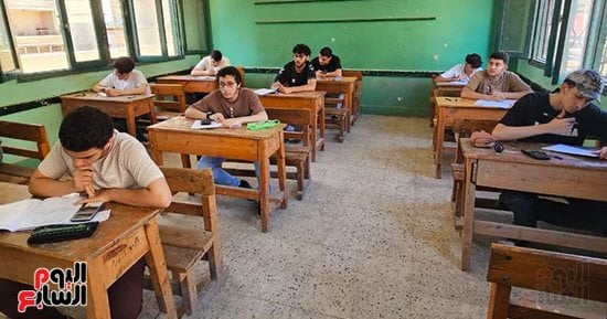 خريجو الثانوية العامة: كتيب المفاهيم بالامتحان يهدر الوقت وبلا فائدة