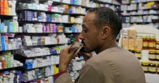 فواتير لم تسلم وضرائب بملايين.. تفاصيل التحفظ على قوائم العربية للأدوية