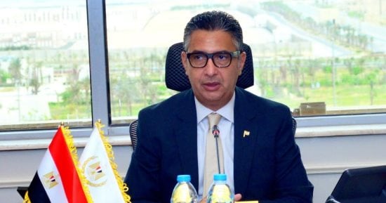وزير التموين: مراجعة المتغيرات المرتبطة بعناصر تكلفة إنتاج الخبز السياحى الحر والفينو