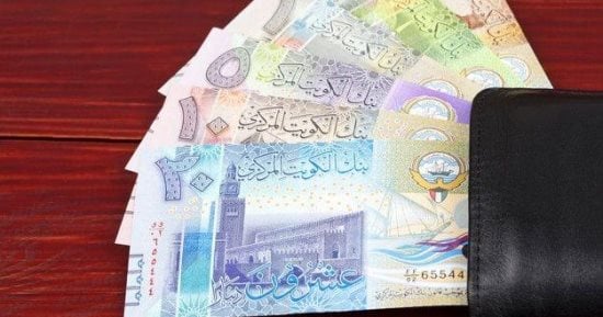 الدينار الكويتي يسجل 165 جنيها بنهاية تعاملات اليوم الثلاثاء