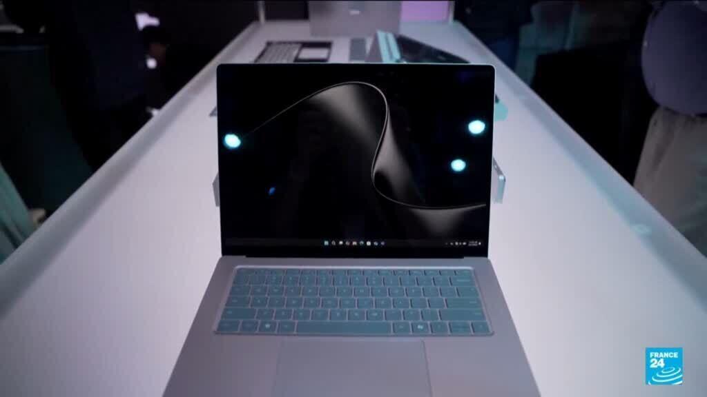 تقدم Microsoft المزيد من الذكاء الاصطناعي لأجهزة الكمبيوتر لتحدي Apple