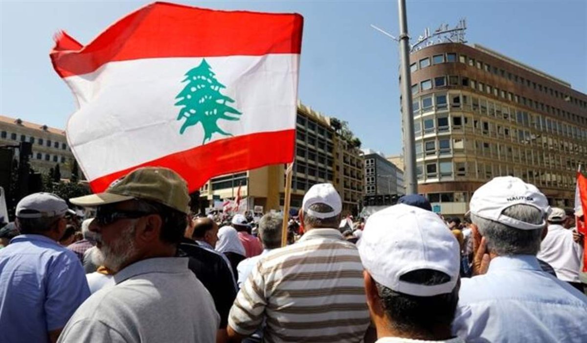إضراب موظفو الإدارة العامة في لبنان في 9 أكتوبر