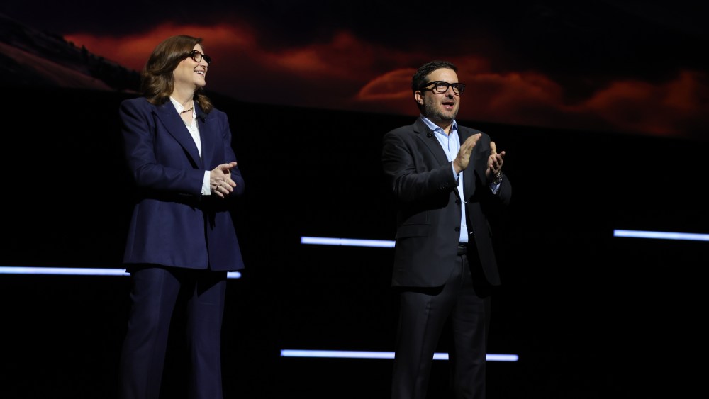 كيف ستعيد Skydance تشكيل الثقافة اللامعة لشركة Warner Bros. صور أكثر من أي مالك من قبل