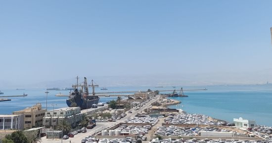 تداول 17 ألف طن و894 شاحنة بضائع عامة ومتنوعة بموانئ البحر الأحمر