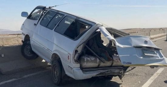 إصابة 4 أشخاص في تصادم سيارتي ميكروباص بطريق القاهرة الفيوم الصحراوي