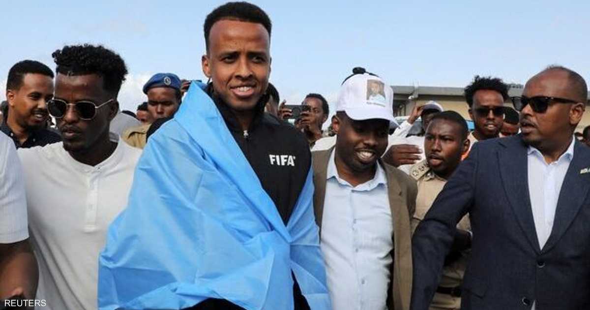 بعد أزمة المونديال.. مصر تفتح أبوابها لـ"أشهر حكم صومالي"