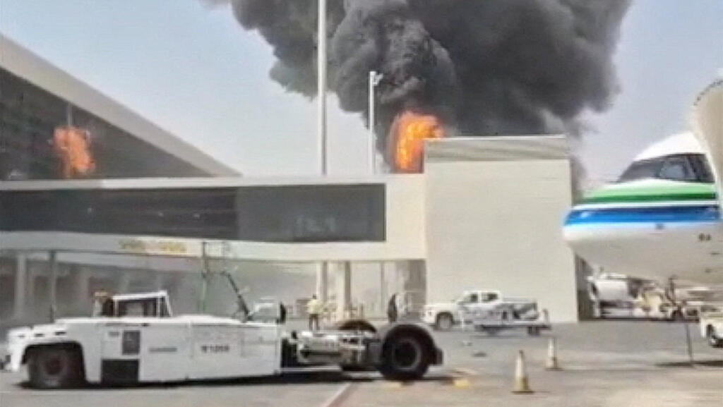 ضربة جديدة للحوثيين تضرب مطار الرياض بعد يوم من هجوم مميت