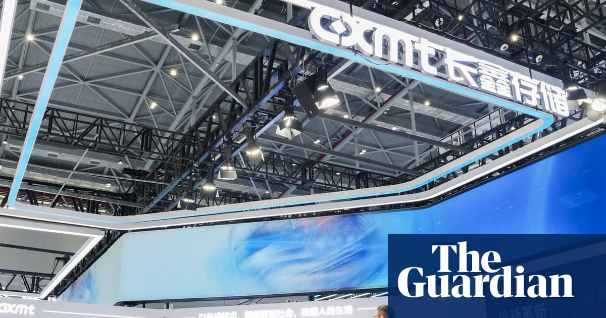 تراجع أسهم الرقائق بعد أن شبه رئيس Broadcom الاستثمار في الذكاء الاصطناعي بـ "الكازينو"