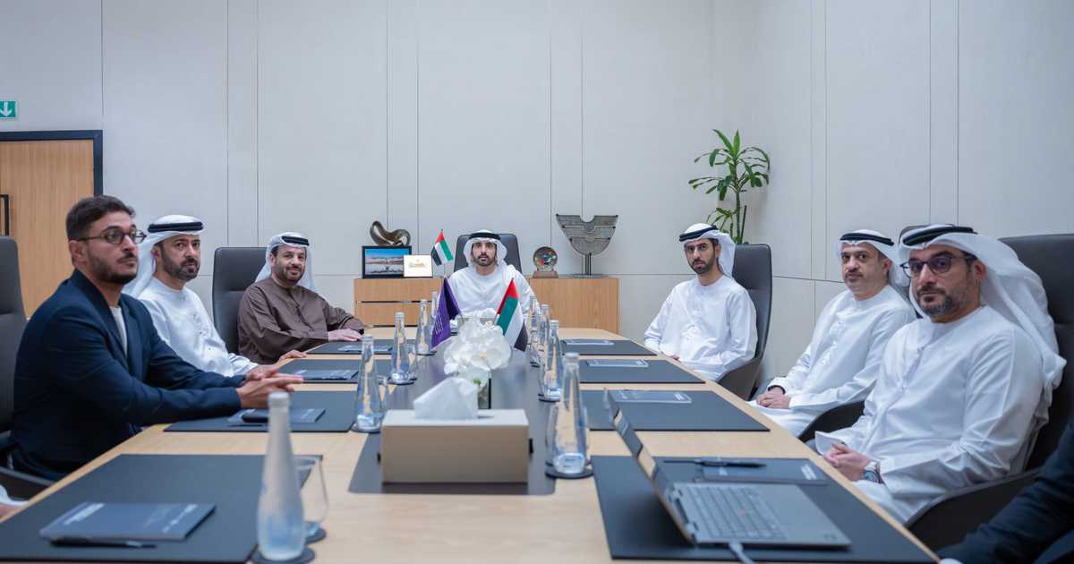 حمدان بن محمد يحضر اجتماع مجلس أبحاث التكنولوجيا المتطورة