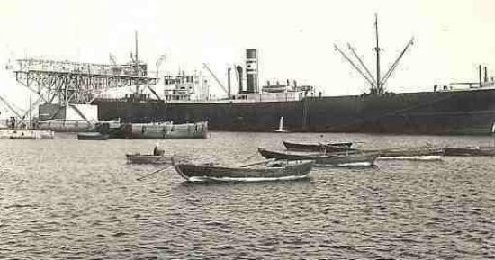 "كافى" حكاية أول سفينة كتبت أول فصول تصدير الفوسفات من مصر إلى العالم.. صور