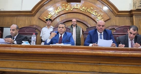 قتل صديقه ورماه في مصرف بالشرقية والمشنقة في انتظاره.. 10 مشاهد تلخص القصة