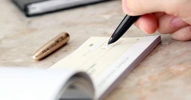 سرقة شيك بنكى.. كيف توقف صرفه وتحمى أموالك قبل فوات الأوان؟