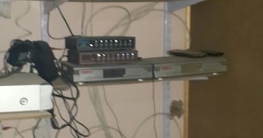 "ريسيفرات كسر الشفرات" تفضح نشاط محل بعابدين.. تفاصيل
