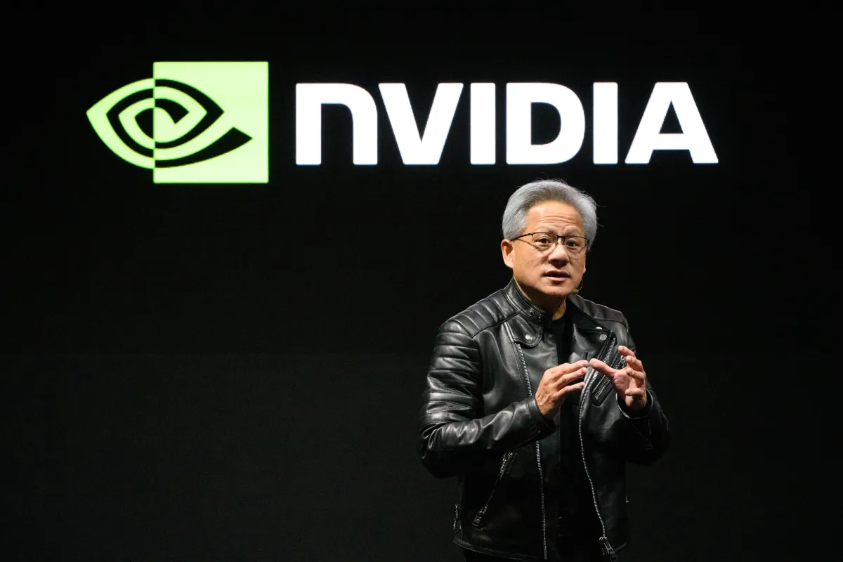 تطلق Nvidia نماذج مفتوحة جديدة لتشغيل الوكلاء في المؤسسات وعلى أجهزة الكمبيوتر 