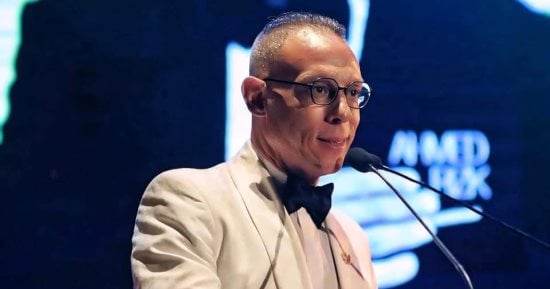 إبراهيم الفرن يقدم ورشة «الإضاءة المسرحية» بسلطنة عمان