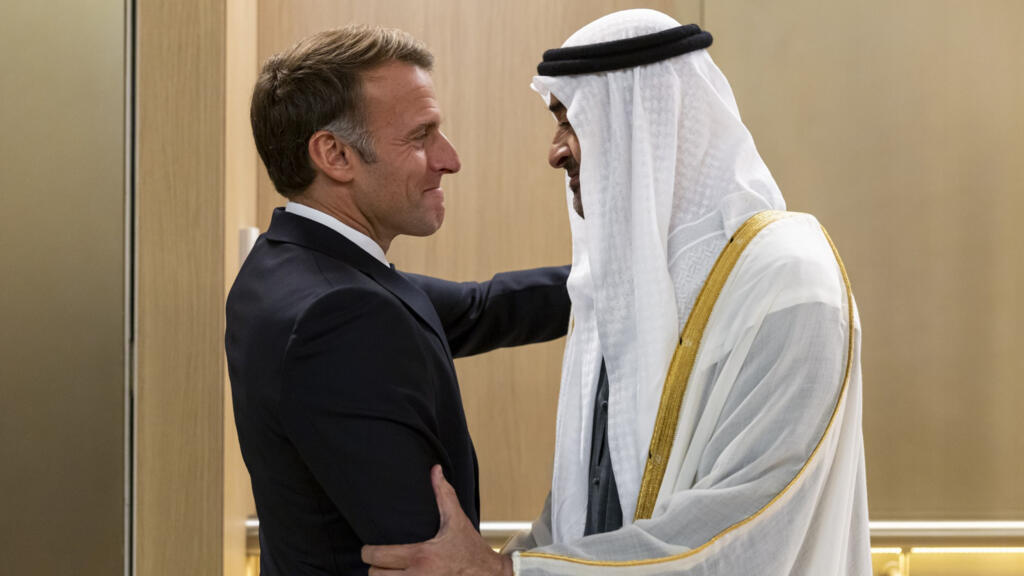 ماكرون يبرم صفقات الديزل خلال زيارة الخليج حيث تغذي أسعار الوقود الاضطرابات في فرنسا في مصر اليوم الثلاثاء 20 أكتوبر 2026