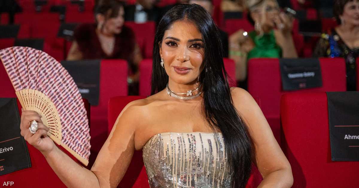 بعد فقدان 7 أجنة.. منى زكي تكشف المرض الذي عرقل حملها