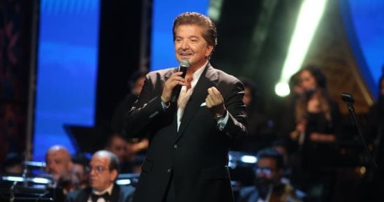 وليد توفيق يتألق في مهرجان الموسيقى العربية ويُشعل أجواء المسرح الكبير.. صور