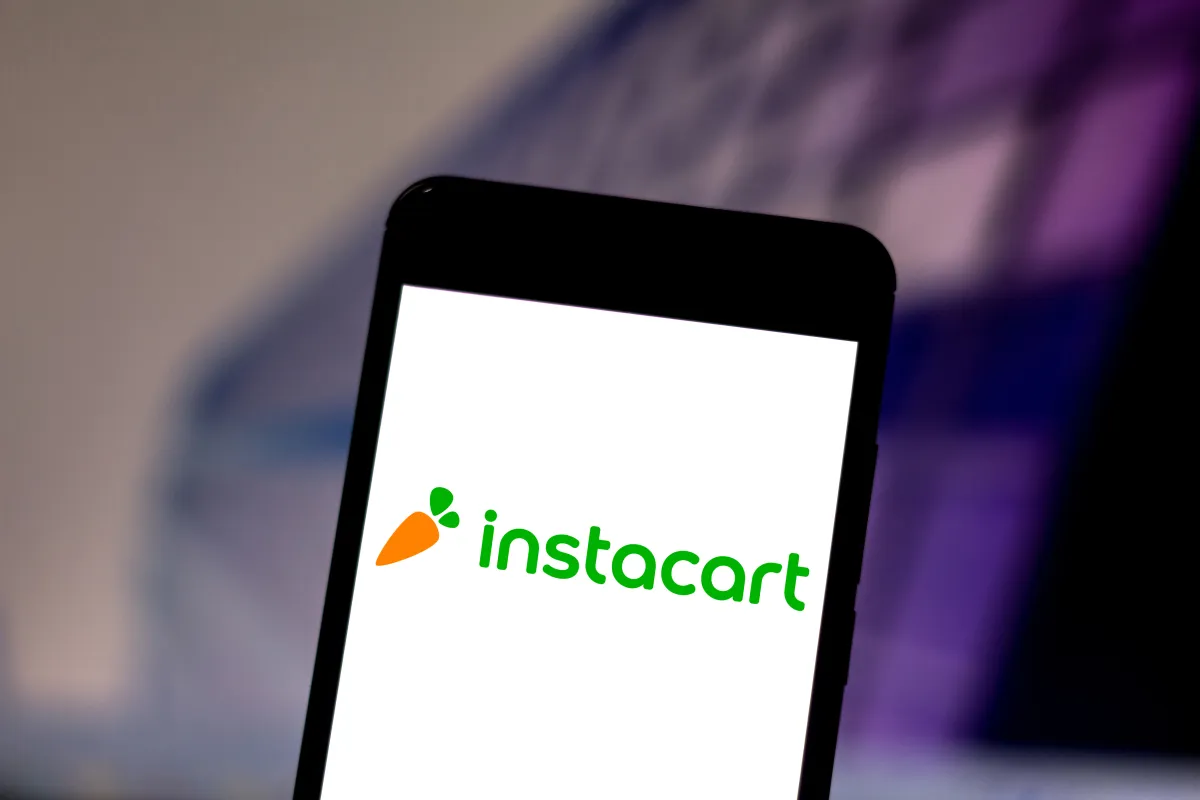 يقال إن Instacart ناقش البيع إلى DoorDash و Uber