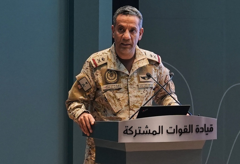 التحالف يعترض صاروخا باليستيا حوثيا فوق الرياض