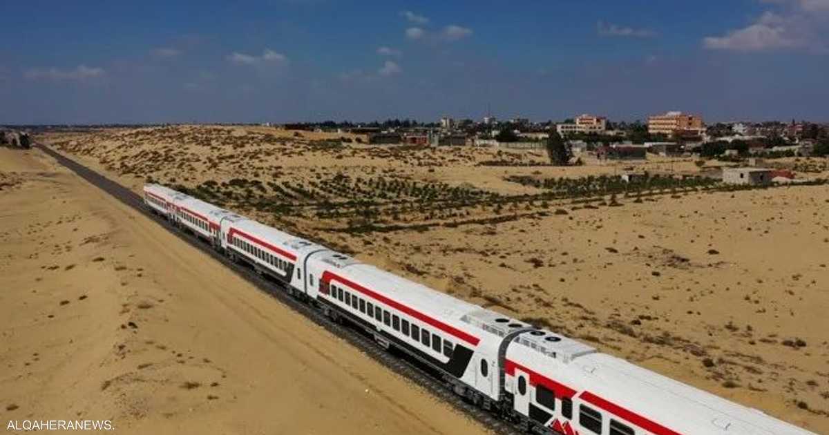مصر.. بدء تركيب قضبان قطار العريش–طابا بسيناء