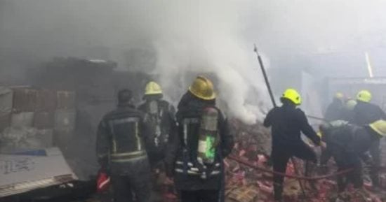 السيطرة على حريق بمخلفات فى كورنيش النيل بالمعادى