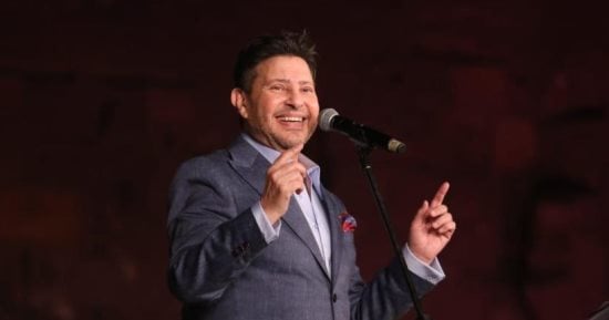 أرملة هاني شاكر: جنازته كانت هادئة مثل حياته.. ورؤساء وملوك وفنانون تأثروا برحيله
