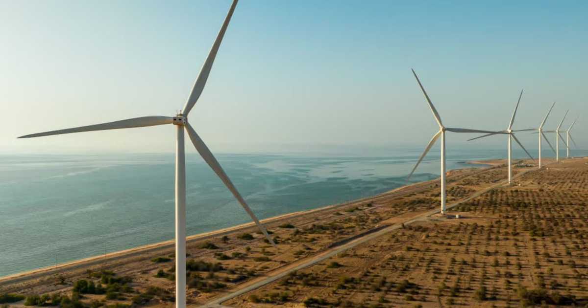 "مصدر" تجمع 600 مليون دولار عبر أول إصدار لسندات زرقاء