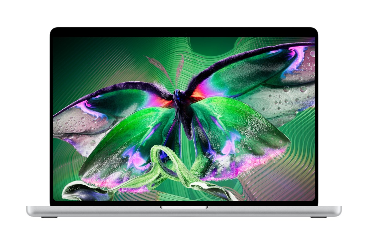 أطلقت شركة أبل جهاز MacBook Pro الجديد بشاشة تعمل باللمس