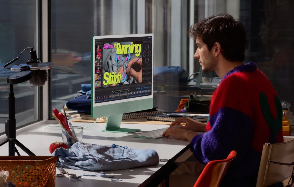آبل تطلق أول MacBook Pro بشاشة OLED تعمل باللمس بأسعار تبدأ من 2900 دولارٍ