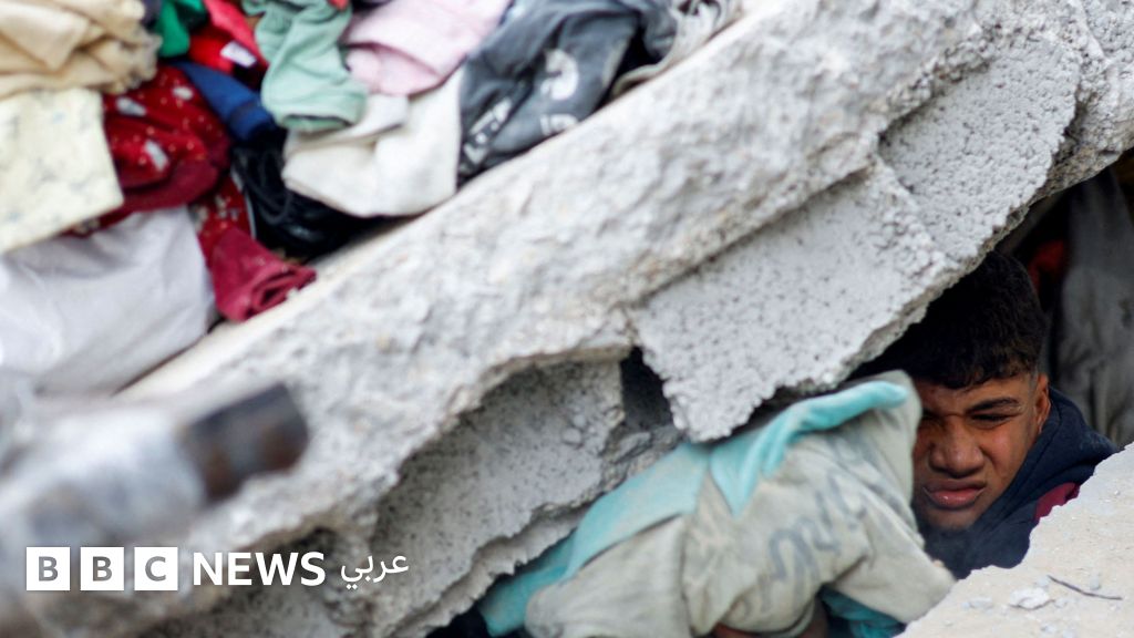 "لا خصوصية ولا سلام: هكذا تبدو الحياة بعد مرور عام على وقف إطلاق النار في غزة" - مقال في الغارديان
